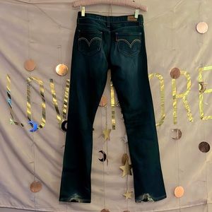 Classic Levi’s Straight Leg Jeans